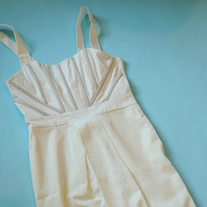 white sweetheart dress